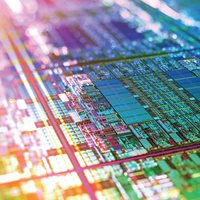 Advanced inspection systems are required to detect tiny defects, and this is where particle deposition comes into play.
